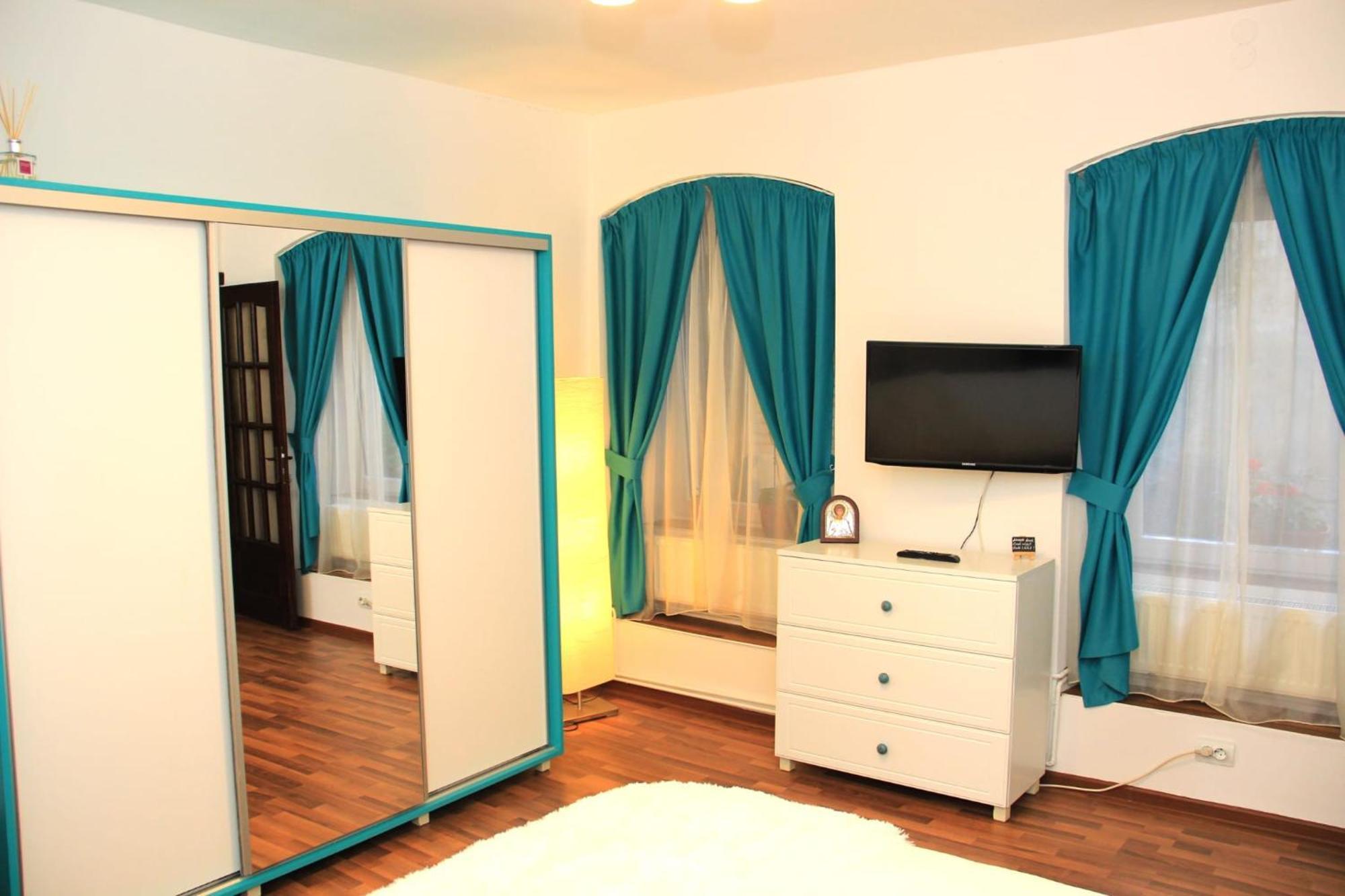 John Residence Apartment Brasov With Parking Option Luaran gambar