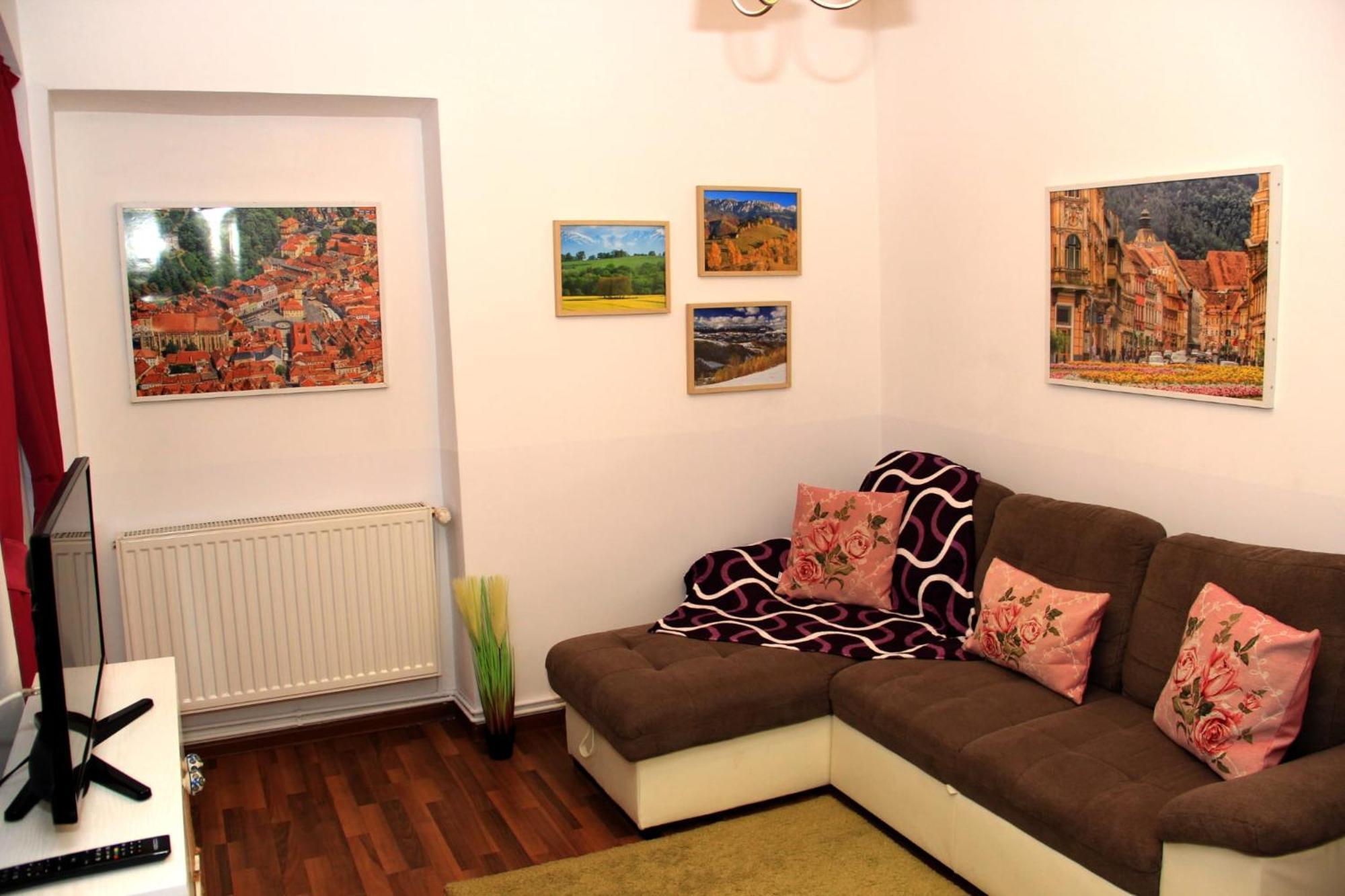 John Residence Apartment Brasov With Parking Option Luaran gambar