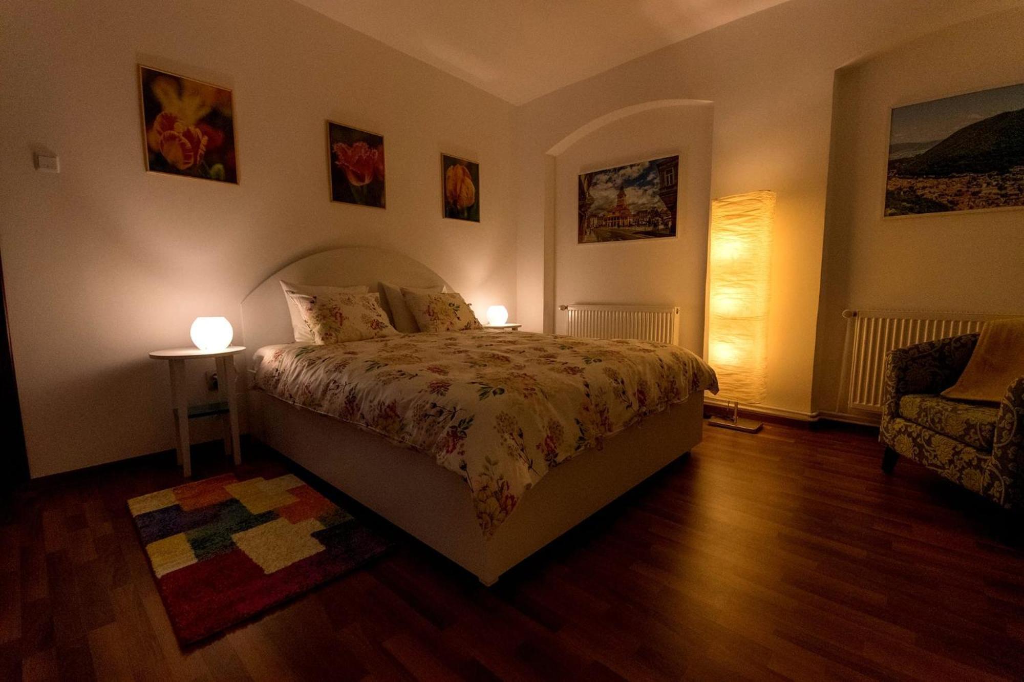 John Residence Apartment Brasov With Parking Option Luaran gambar