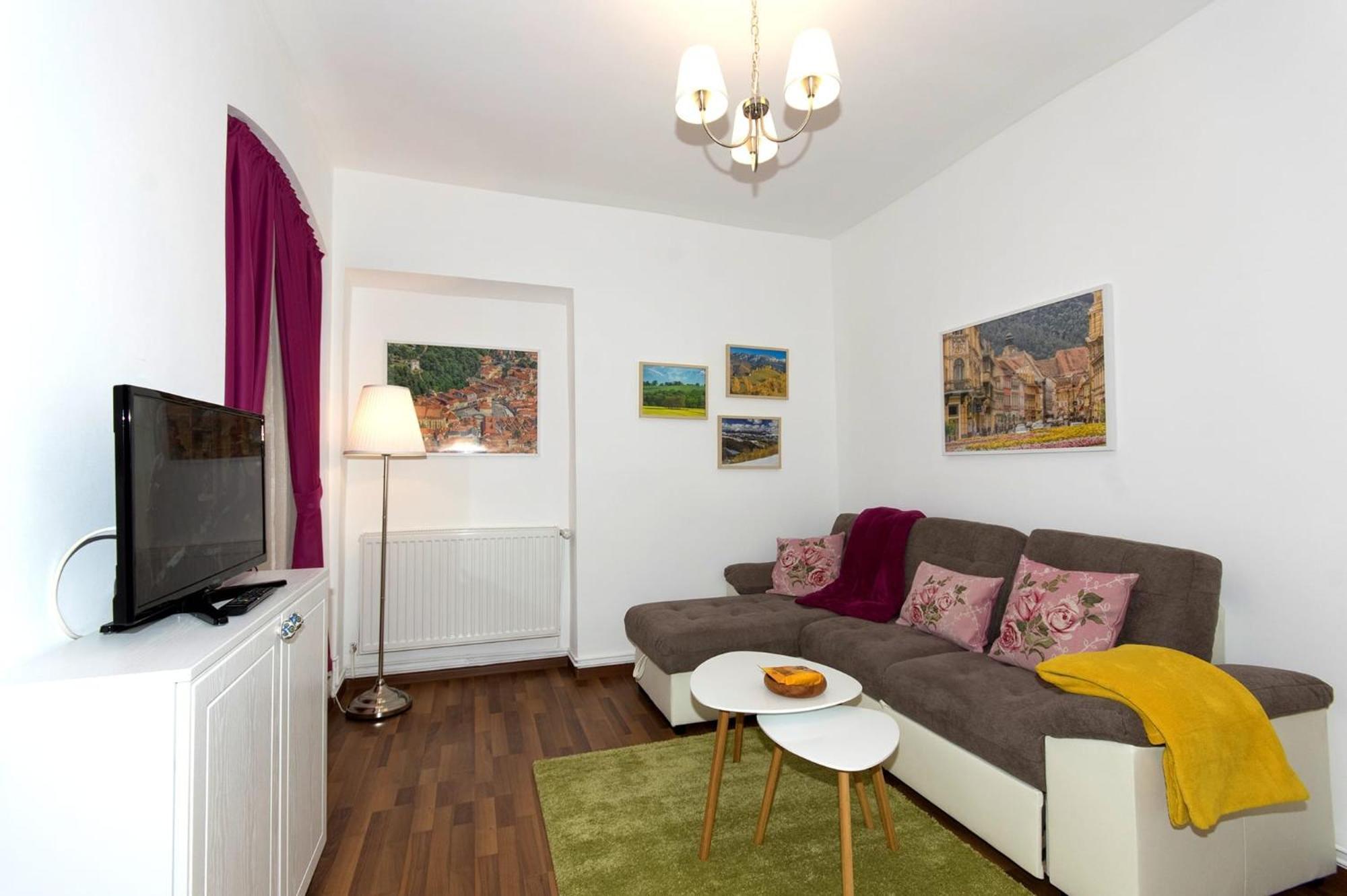 John Residence Apartment Brasov With Parking Option Luaran gambar