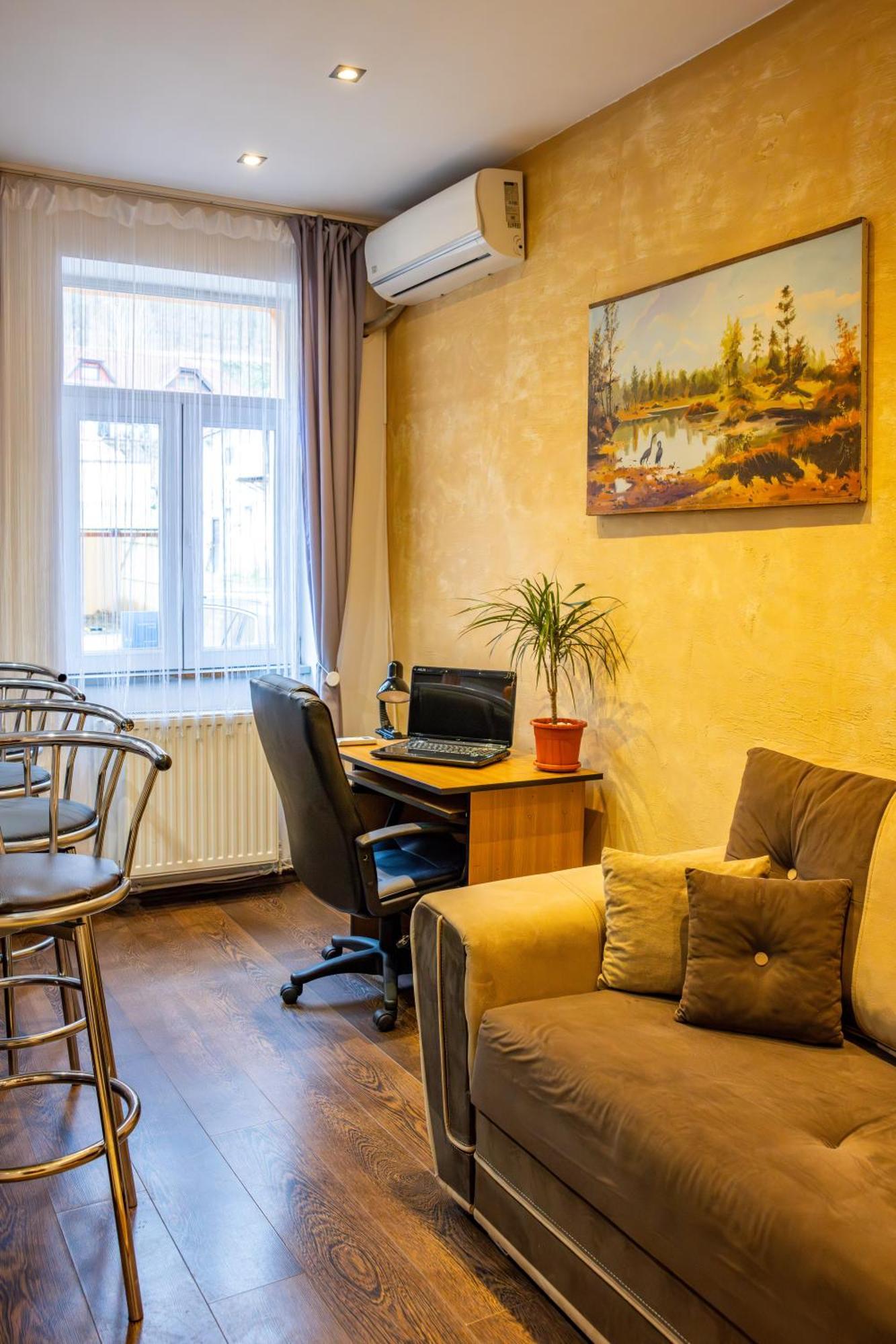 John Residence Apartment Brasov With Parking Option Luaran gambar